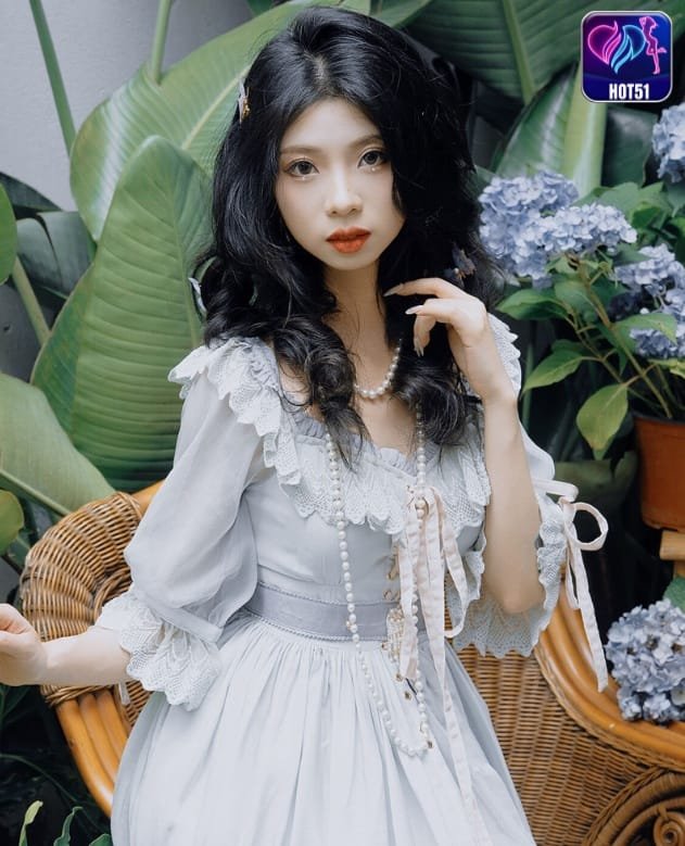 Chi Zi on hot51 
