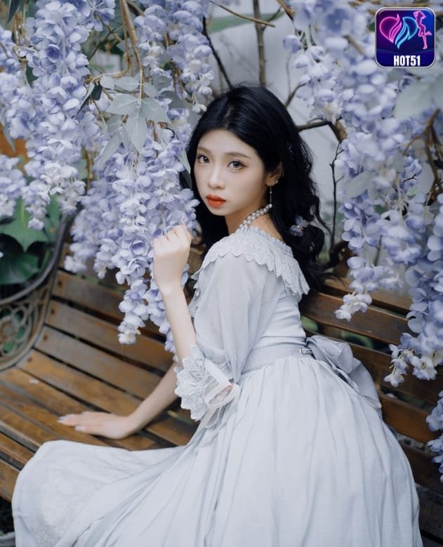 Chi Zi on hot51 