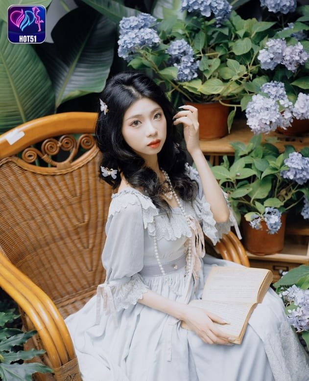 Chi Zi on hot51 