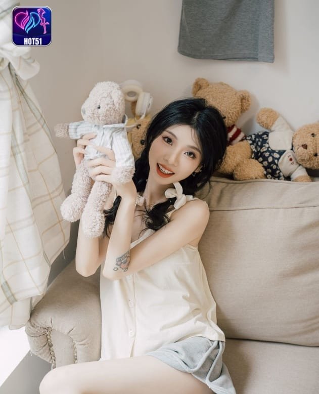 Read more about the article Hình ảnh cô gái xinh đẹp Beautiful Chi Zi trên Hot51