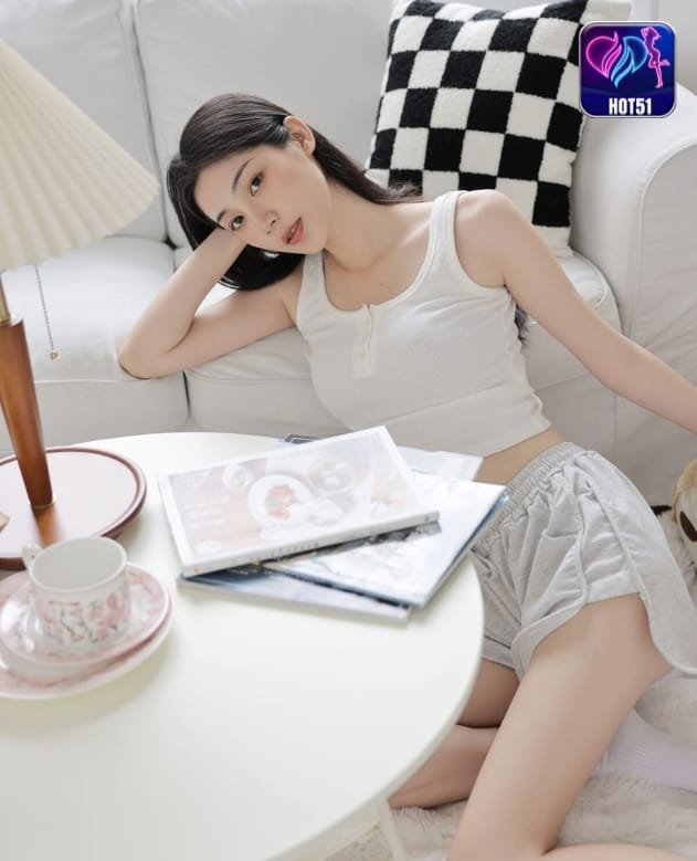 Jian Nan Shan on hot51