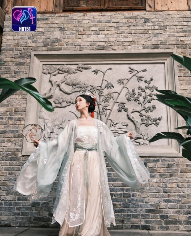 Min Zui Xiao Mo Xuan on hot51 