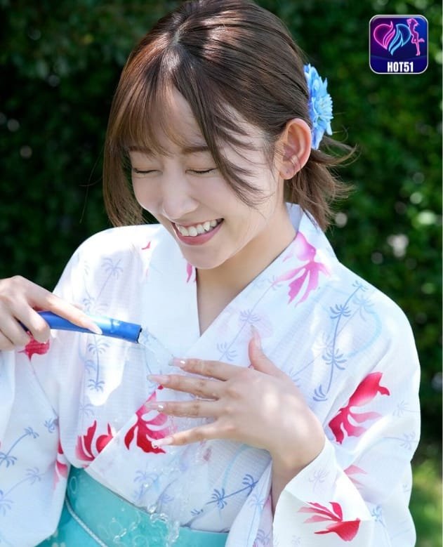 Nanashima Mai on hot51