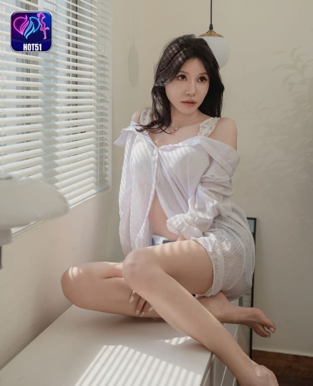 Qiu Qiu​​ on hot51 