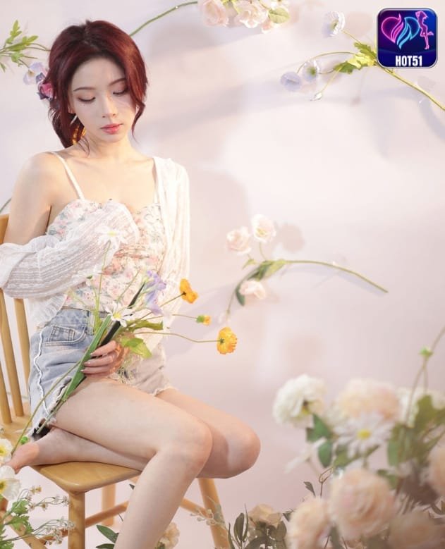 Rong Rong on hot51 