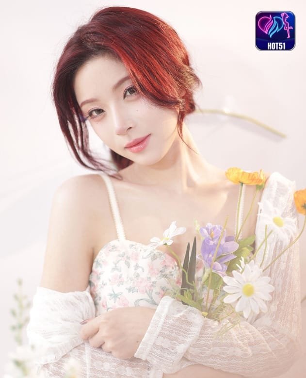 Rong Rong on hot51 