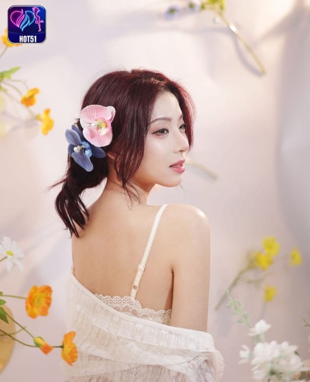 Rong Rong on hot51 