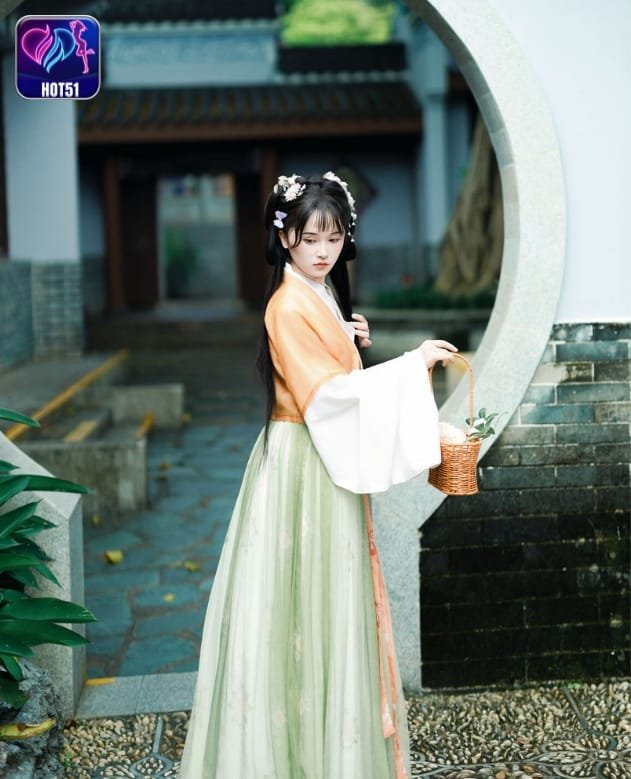 Xiao Xiao Yu on Hot51