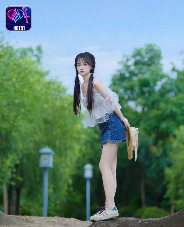 Xiao Xiao Yu on hot51