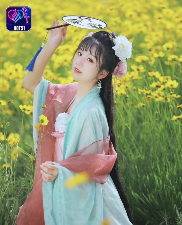 Zhou Zhou Ayon on hot51 